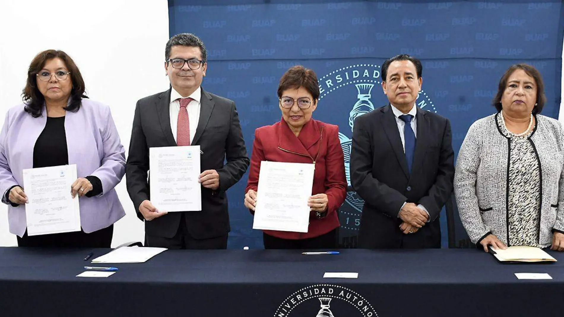 La Rectora Lilia Cedillo encabezó la firma del convenio de colaboración entre la BUAP y el Consejo de la Judicatura